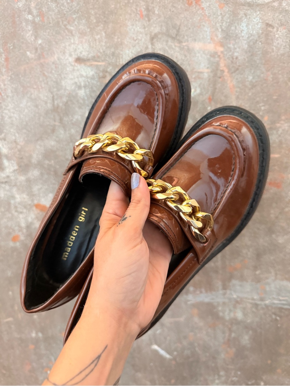 Madden Girl Brown Patent Platform Loafers with Gold Chain - Picture 3 of 3